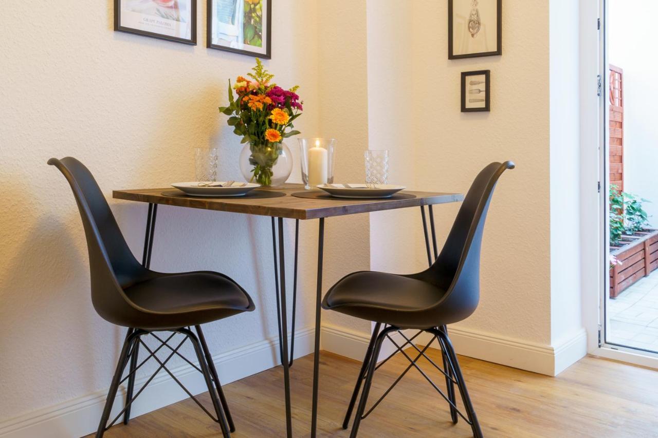 Suite Fuer 4 Mit Terrasse Im Herzen Der Innenstadt Schwerin  Buitenkant foto