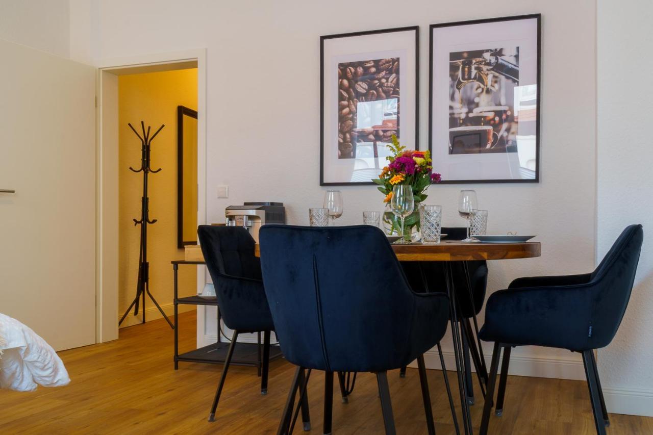 Suite Fuer 4 Mit Terrasse Im Herzen Der Innenstadt Schwerin  Buitenkant foto