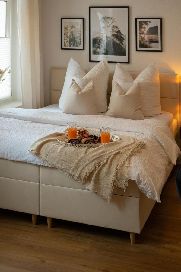 Suite Fuer 4 Mit Terrasse Im Herzen Der Innenstadt Schwerin  Buitenkant foto