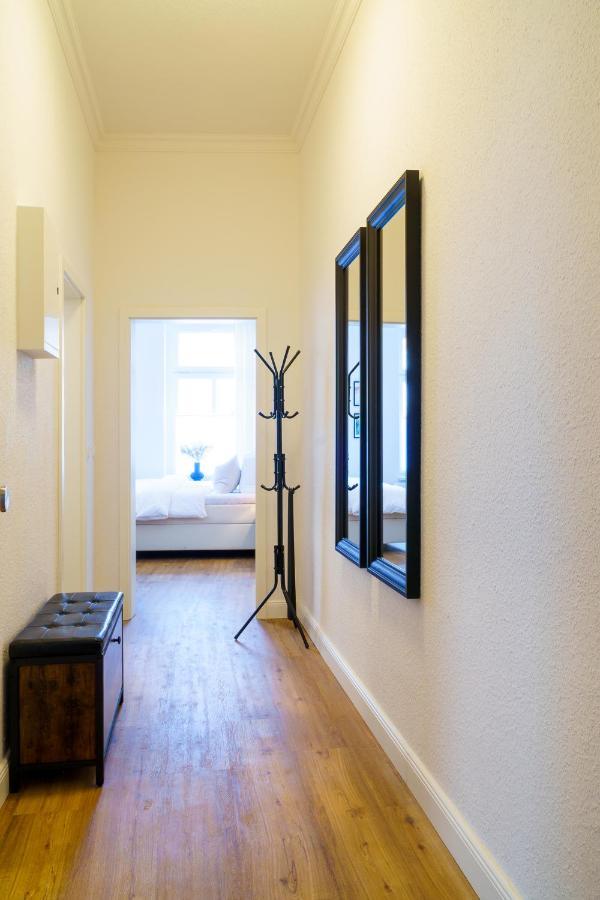 Suite Fuer 4 Mit Terrasse Im Herzen Der Innenstadt Schwerin  Buitenkant foto